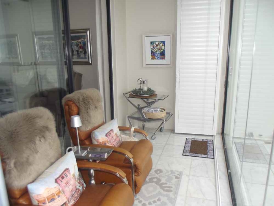2 Bedroom Property for Sale in Bloubergstrand Western Cape
